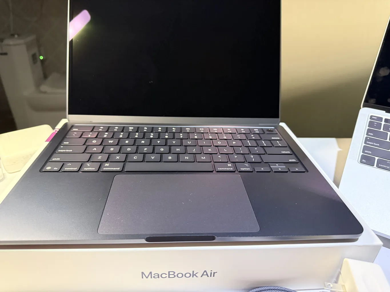 لپ تاپ 13.6 اینچی اپل مدل MacBook Air MW133 2025 LLA-M4-16GB RAM-512GB SSD