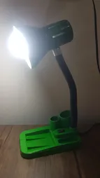 چراغ مطالعه صنایع کریم زاده مدل DL-105