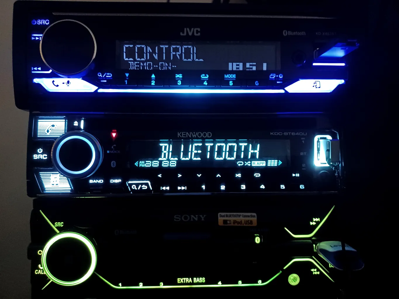 پخش کننده خودرو جی وی سی مدل X482BT