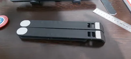 پایه نگهدارنده لپ تاپ مدل P1 2021