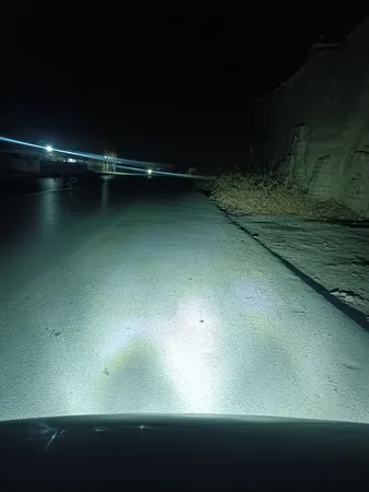 لامپ هدلایت خودرو مدل D9H3 بسته 2 عددی