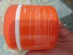 تجریه خرید کرم مرطوب‌کننده آردن سی فکتور مدل ویتامین C حجم 150 میلی‌لیتر