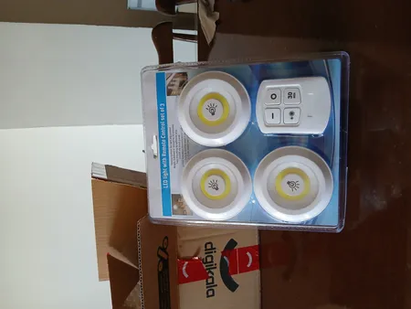 لامپ ال ای دی کنترلی مدل B07N636HP9 بسته سه عددی