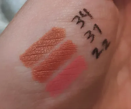 رژ لب مدادی میلوس شماره 34