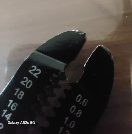 سیم لخت کن مدل PLW-210C سایز 7 اینچ