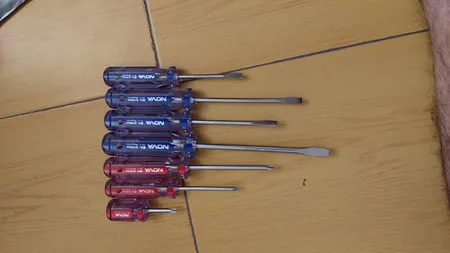 پیچ گوشتی نووا مدل NTS1015 بسته 7 عددی