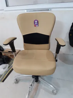 صندلی اداری آرکانو کد S330T چرمی