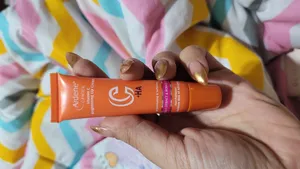 تجریه خرید کرم روشن کننده و محافظ لب آردن سی فکتور مدل ویتامین C حجم 12 میلی لیتر