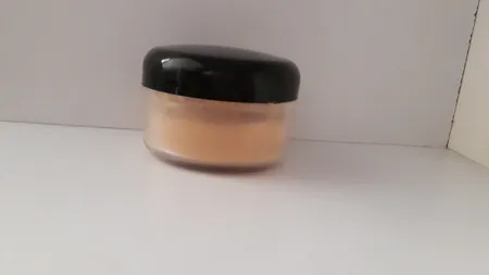 پودر تثبیت کننده آرایش لالاتاپ شماره NC4