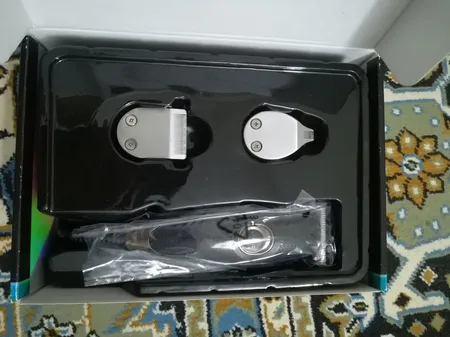 ست ماشین اصلاح موی صورت و بدن وی جی آر مدل V-099