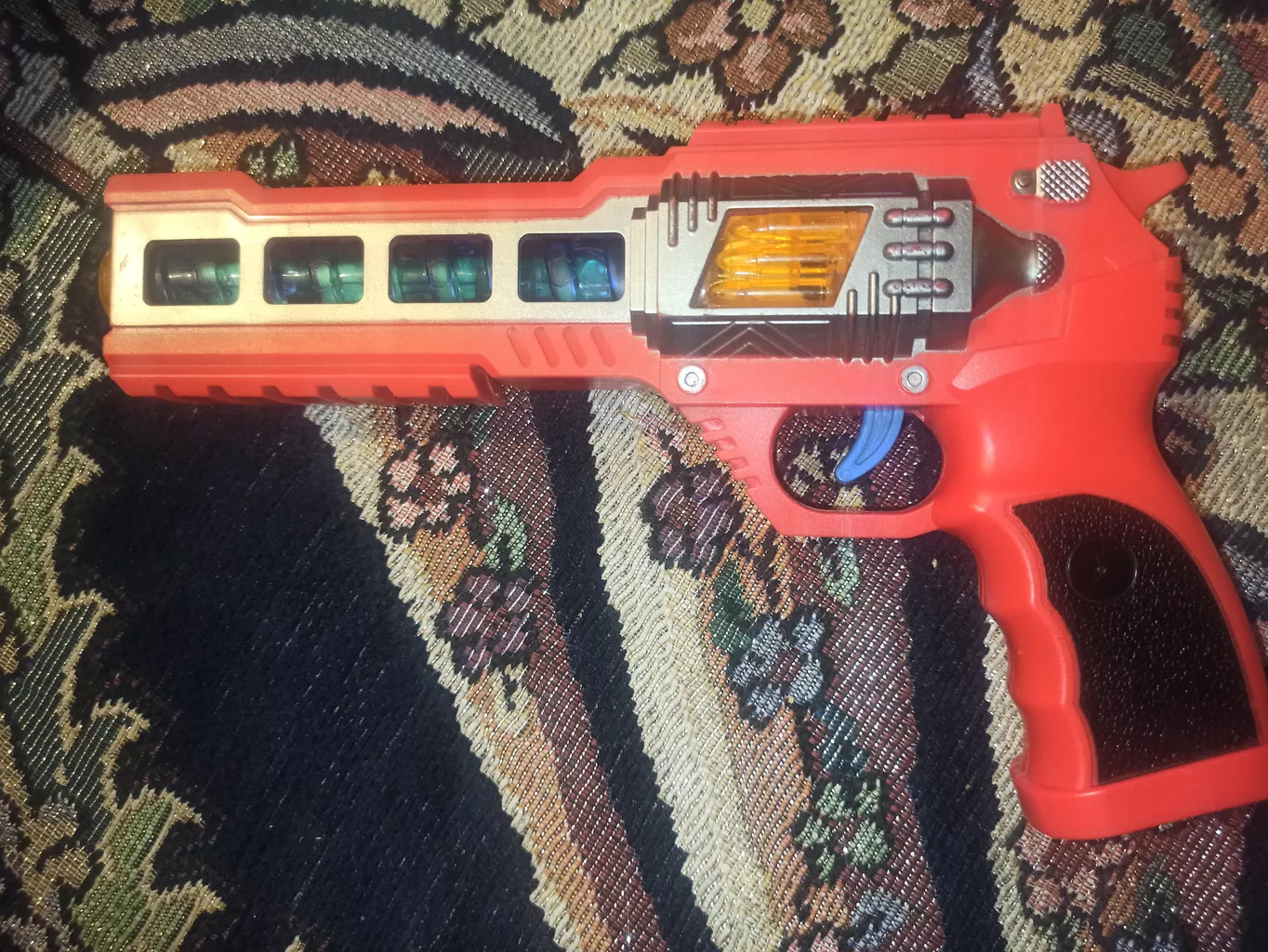 تفنگ بازی مدل اسپیس مارینز کد 8180/35