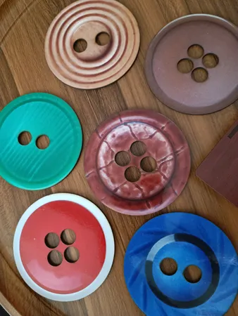 زیرلیوانی ژیوار طرح Button