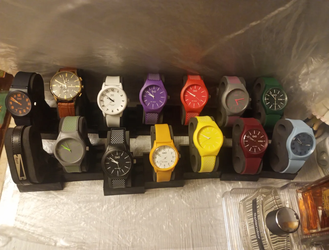 ساعت مچی عقربه ای کیو اند کیو مدل VR52J003Y