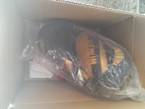 تجریه خرید دستکش بوکس ونوم مدل ven2m