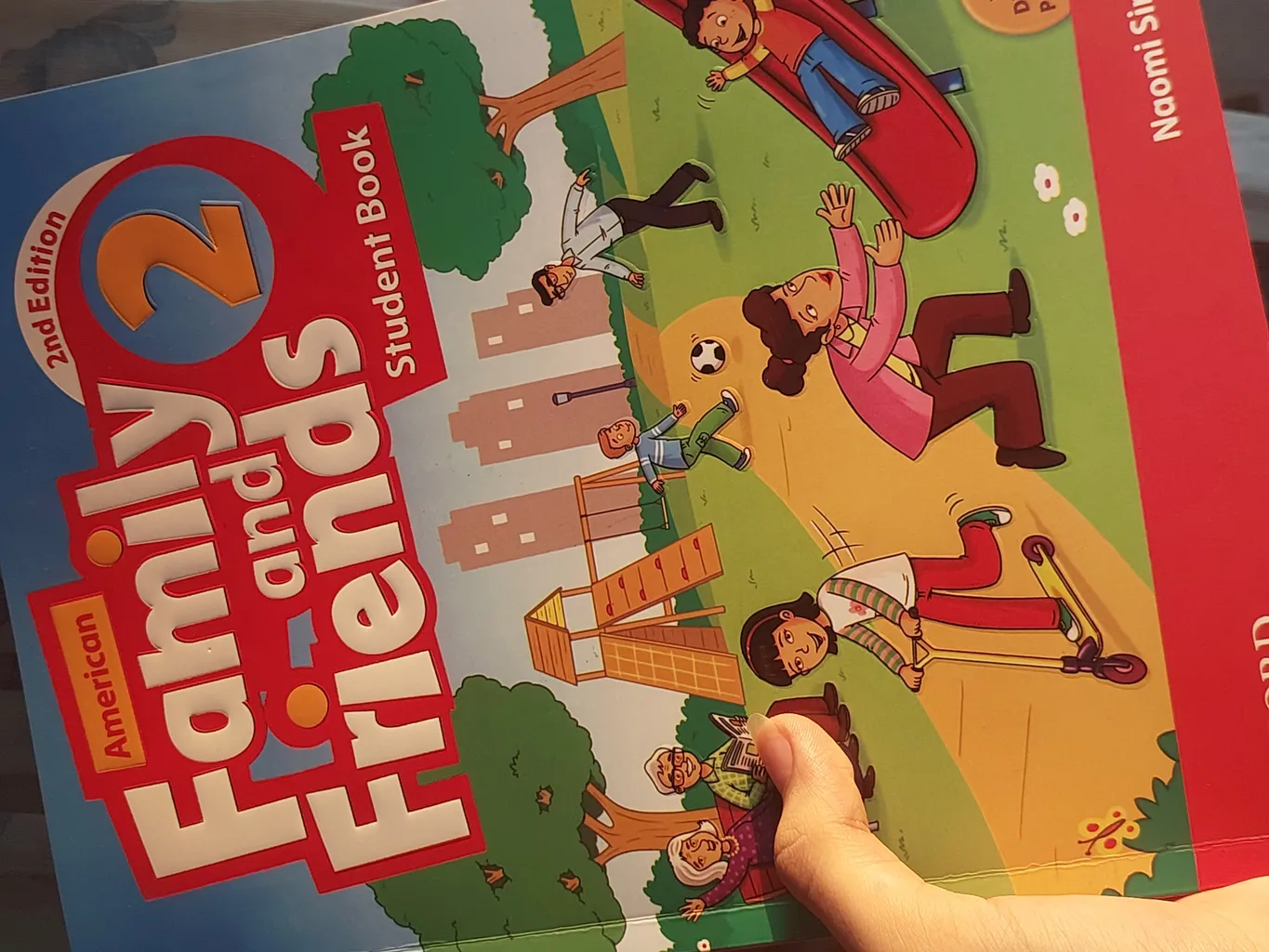 کتاب Family and Friends 2 اثر Naomi Simmons انتشارات هیتا 2 جلدی