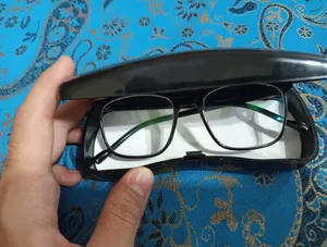 تجریه خرید قاب عینک مدل رویال 01