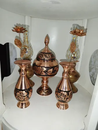 ست 3 تکه گلدان و شکلات خوری مسی مدل الماس تراش کد 24