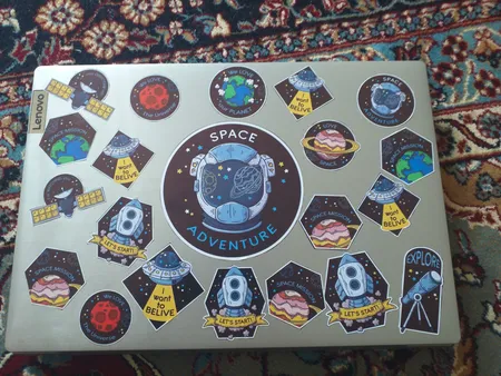 استیکر لپ تاپ کد sp-ace03 به همراه برچسب حروف فارسی کیبورد