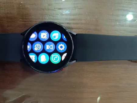 ساعت هوشمند 40 میلی‌متری سامسونگ مدل Galaxy Watch4 با بند سیلیکونی