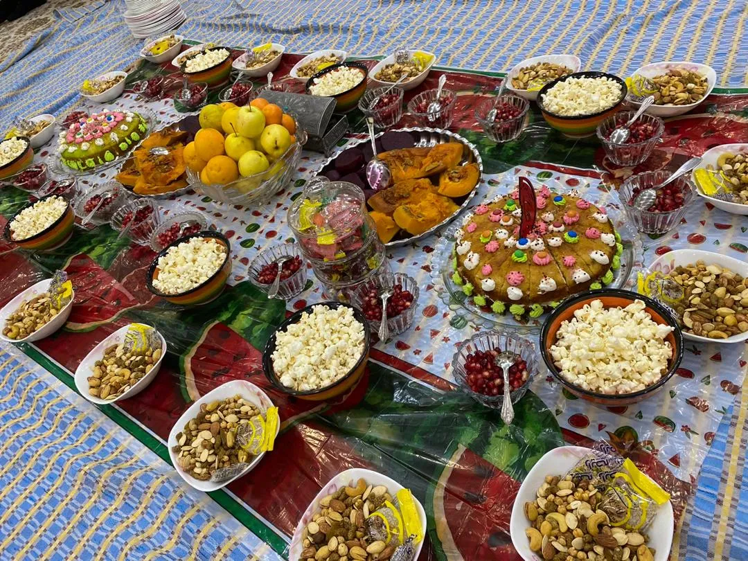 سفره یکبار مصرف مستر تم طرح یلدا