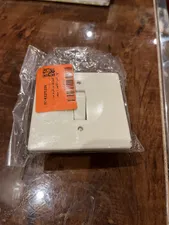 تجریه خرید کلید تک پل لگرند مدل البرز باکالیت