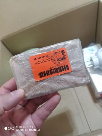 مکمل غذای پرندگان مدل آجر مینرال ویتامینه کد 300 وزن 300 گرم