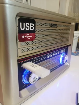 رادیو کیمای مدل MD-1705BT