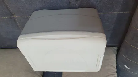 یخدان سفری کیش ترموس مدل 002 گنجایش 11 لیتر