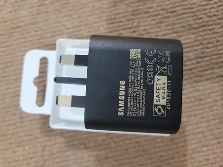 شارژر دیواری 25 وات سامسونگ مدل EP-TA800