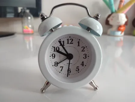 ساعت رومیزی کوارتز مدل 02