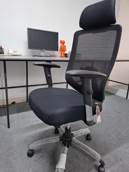 صندلی مدیریتی کادی نو مدل پشت توری VIP