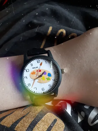 ساعت مچی عقربه ای زنانه و مردانه والار طرح نقاش کد LF2348