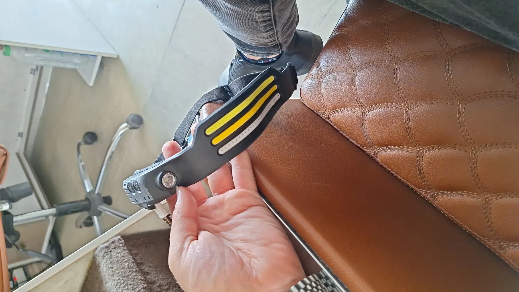 چراغ پیشانی کد CB-689-3