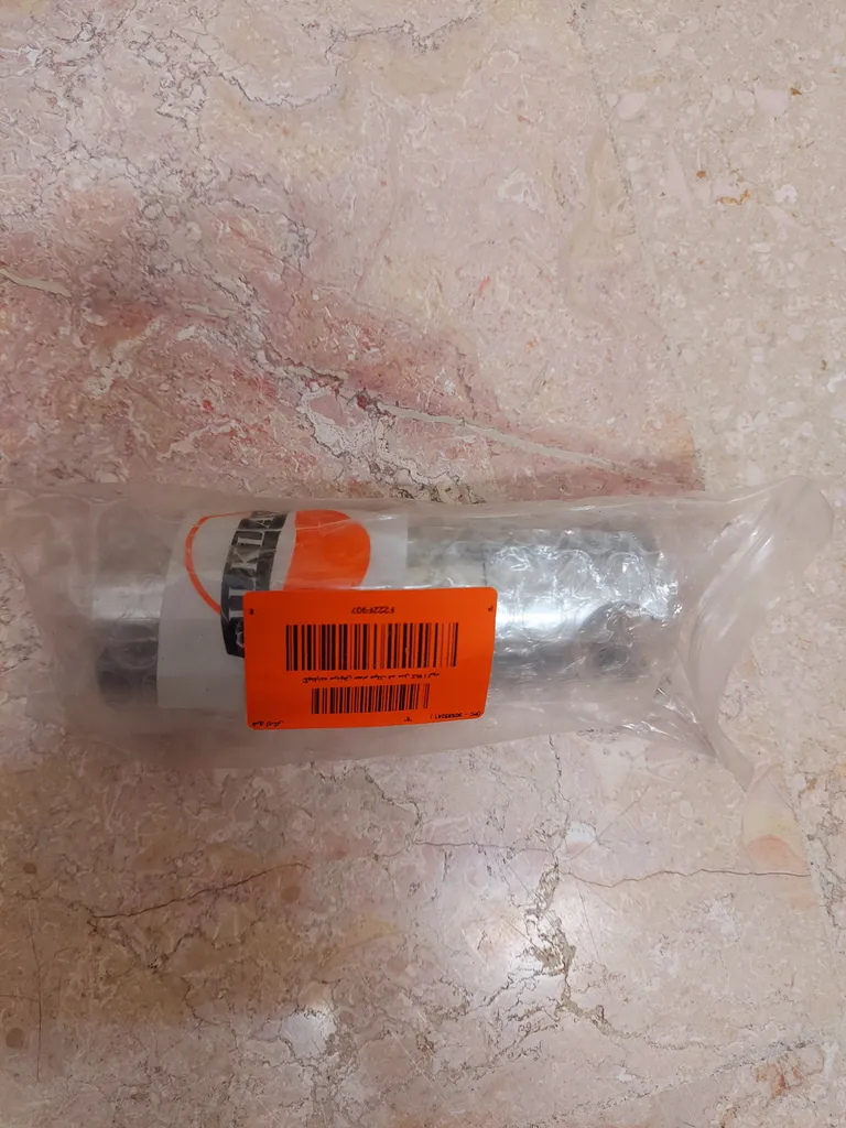 نگهدارنده سردوش حمام سیلک لند مدل SLZ