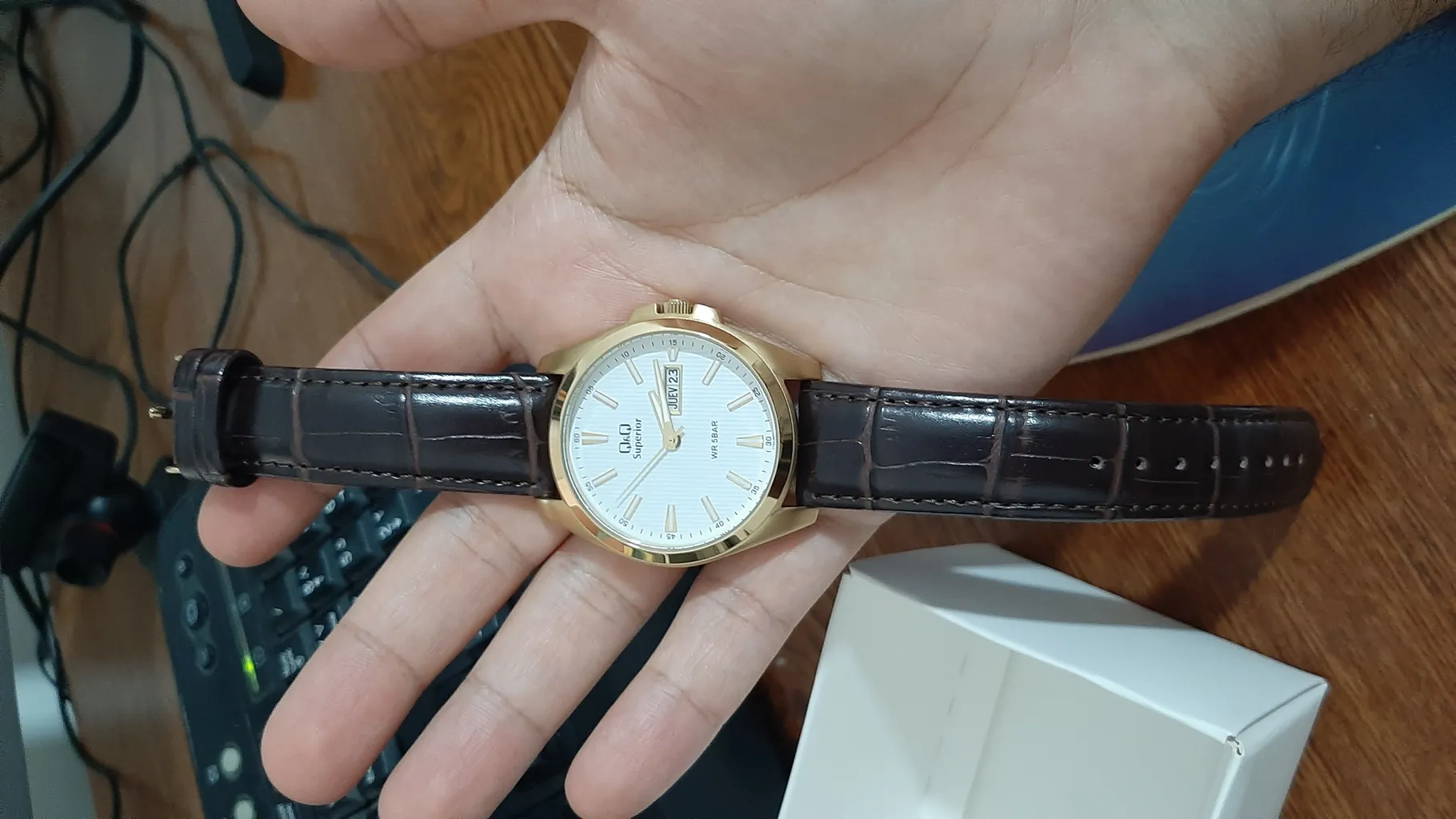 ساعت مچی عقربه‌ای مردانه کیو اند کیو مدل s284j101y