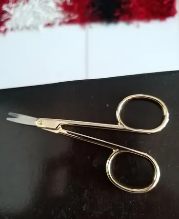 قیچی ابرو پاستل مدل ARC-G