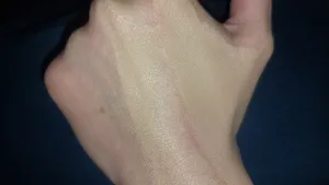 تجریه خرید کرم ضد جوش رنگی ویتالیر سری Activit مدل Natural Tinted حجم 40 میلی لیتر