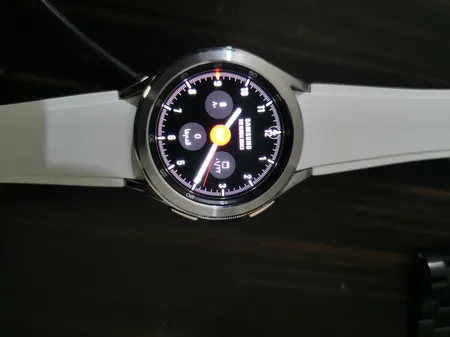 ساعت هوشمند سامسونگ مدل Galaxy Watch4 Classic 42mm  بند سیلیکونی