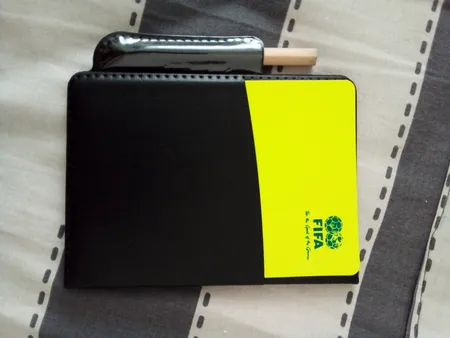 کارت داوری فوتبال طرح FIFA 56