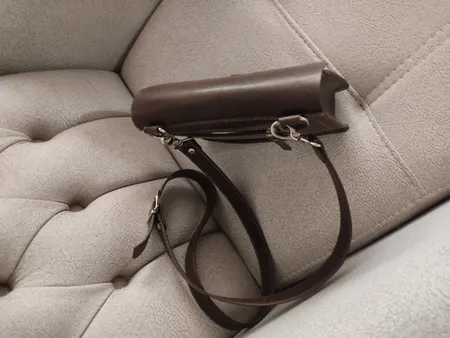 کیف رودوشی چرم بارثاوا مدل 1206