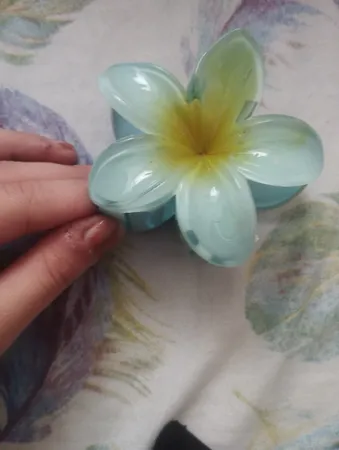 کلیپس مو زنانه مدل گل پلومریا کد brg 410