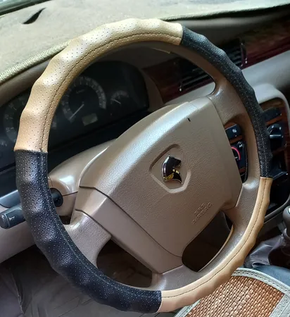 روکش فرمان مدل D16