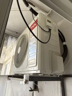 کولر گازی اسپلیت دیواری 32000 اینورتر تی سی ال مدل TAC-32CHSA/IFIT3