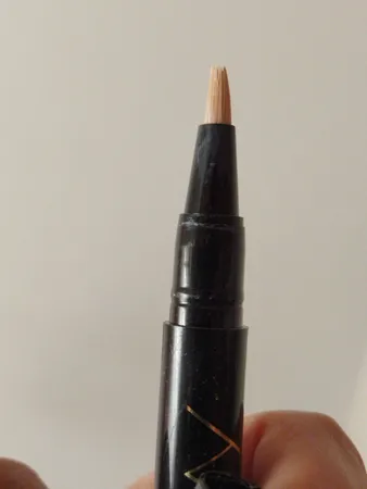 کانسیلر این لی شماره R2