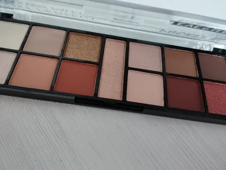 پالت سایه چشم دودو گرل مدل POCKET KIT شماره 03