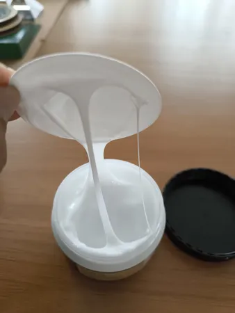 کرم آبرسان کوزارکس مدل حلزون حجم 100 میلی‌لیتر