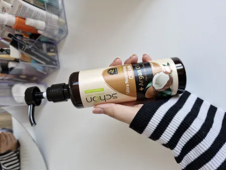 کرم مرطوب‌کننده شون مدل Coconut حجم 300 میلی‌لیتر