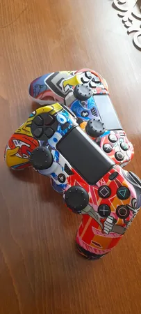 محافظ دسته بازی پلی استیشن 4 مدل rainbow به همراه روکش آنالوگ