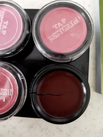 پالت رژ لب لالا تاپ مدل Best Grim شماره H 2