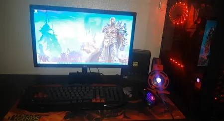 کیس کامپیوتر گیمینگ گرین مدل STRIKER